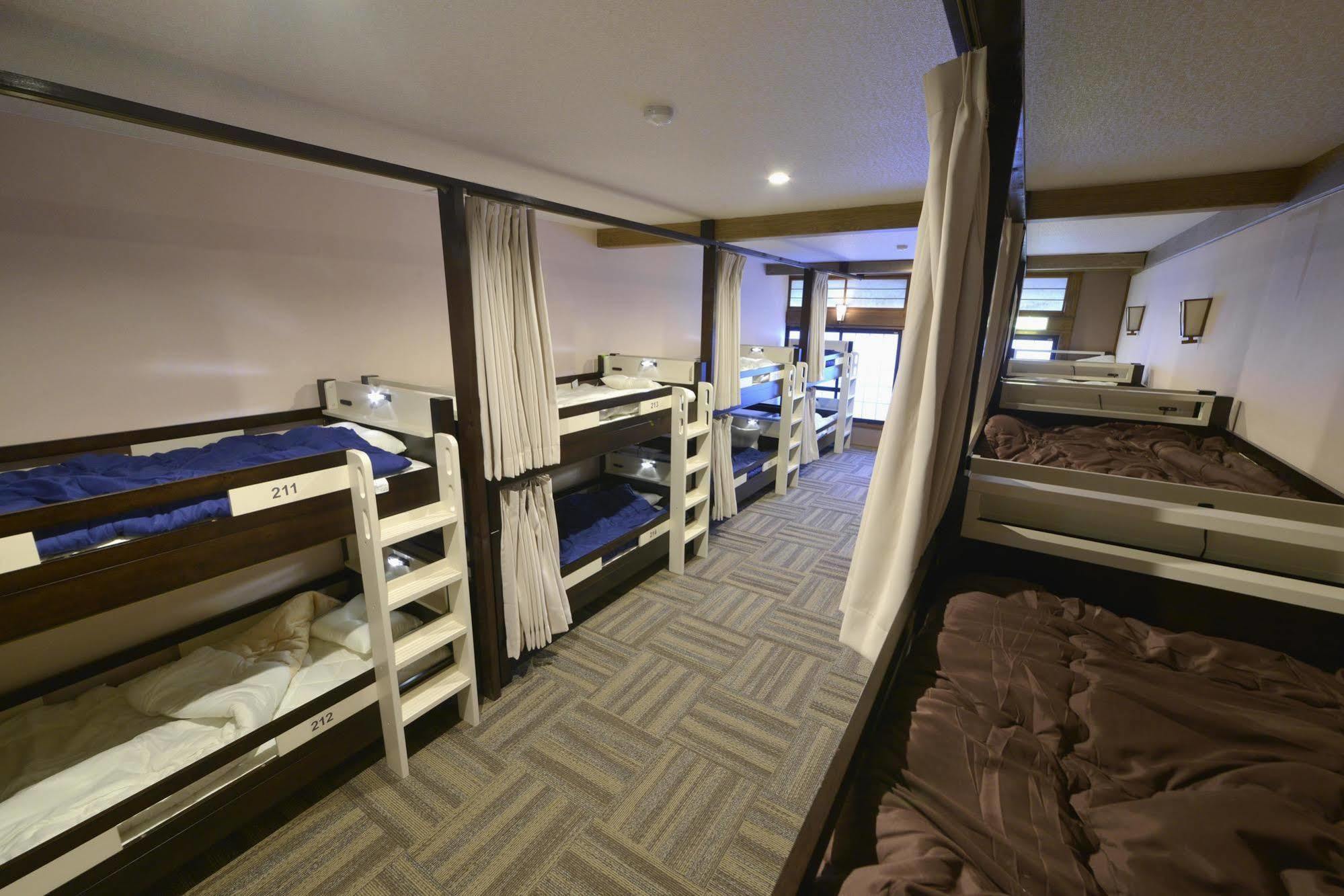 Zen Hostel Yamanouchi  Eksteriør billede